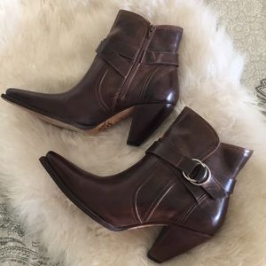 Charlie 1 horse ankle booties in brown, size 9B